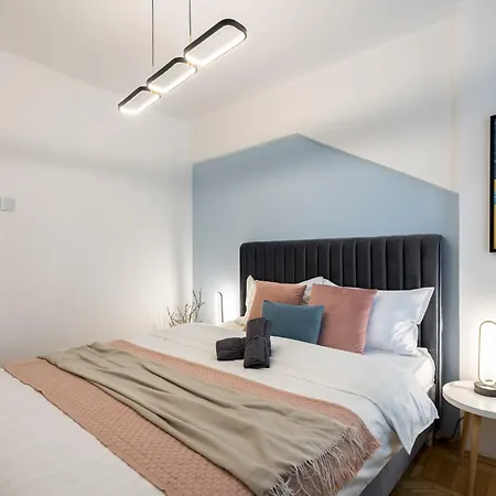 Apartman Downtown Location - Amazing Terrace Bukarest