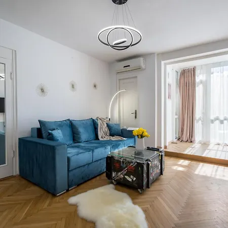 Апартаменты Downtown Location - Amazing Terrace